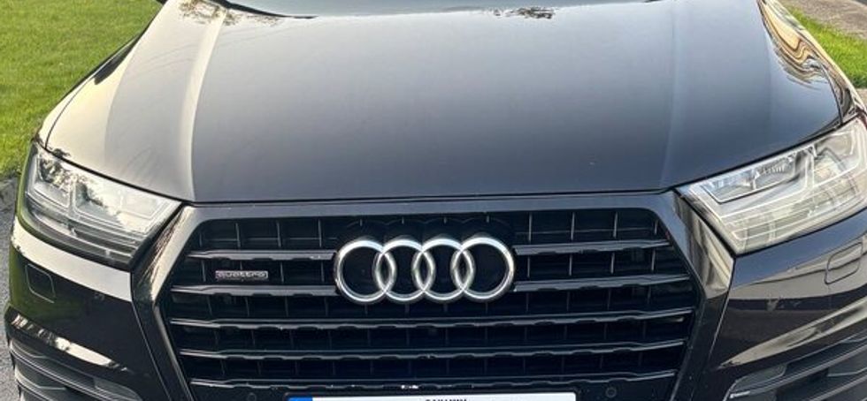 Audi Q7 Black Edition 7 Seats - 2018