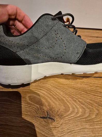 nike roshe run uk 11