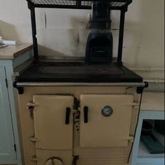 Rayburn Range Cooker with back boiler - converted to kerosene