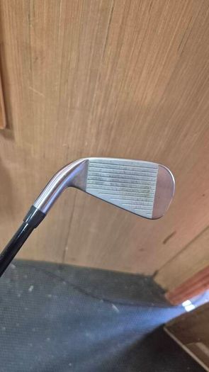 Titleist U 505 4 iron