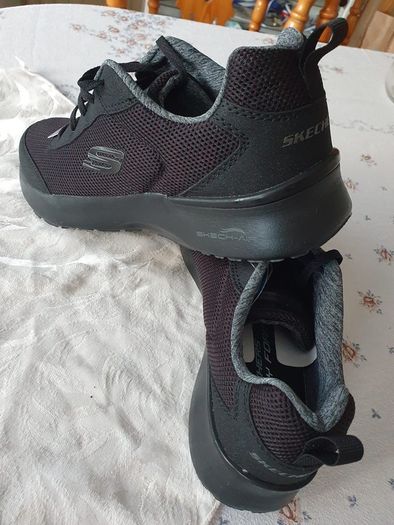 SKECHERS with memory foam - size 7