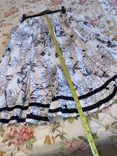Skirt designer
