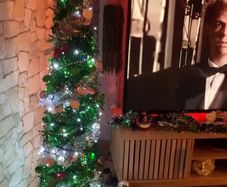 Pop up tinsel Christmas tree
