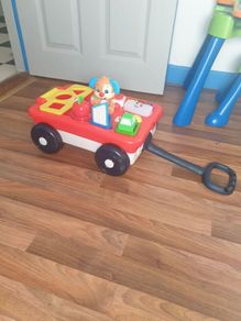 Fisher Price Pull & Play Wagon