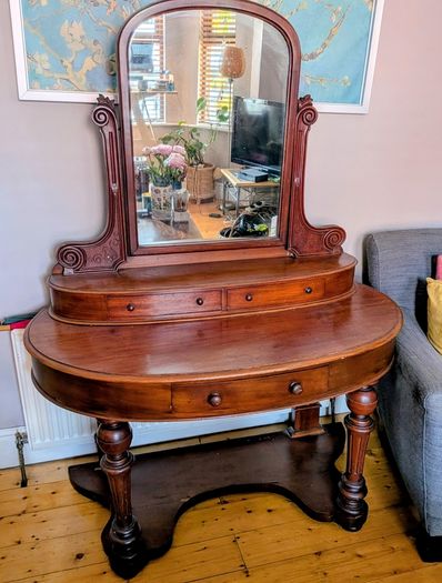 Vintage mahogany dressing table