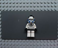 lego star wars sw0439 Clone Trooper Pilot, 501st Legion (Phase 2) minifigure- Large Eyes