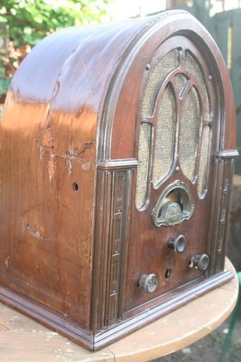 Genuine Antique Cathedral Radio Atwater Kent