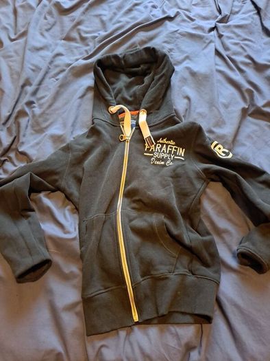 Mens warm zip up top (Medium)