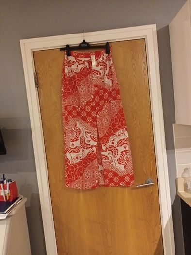 River Island   Skirt. S.10.   B.N.W.T.