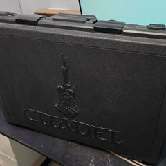 WTS GW Hard black plastic carry case