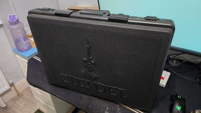 WTS GW Hard black plastic carry case