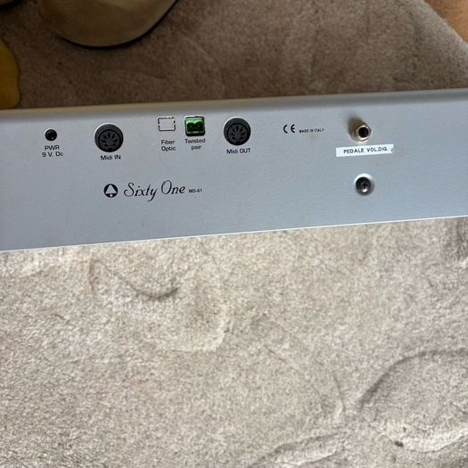 Belltron Sixty One MIDI Keyboard