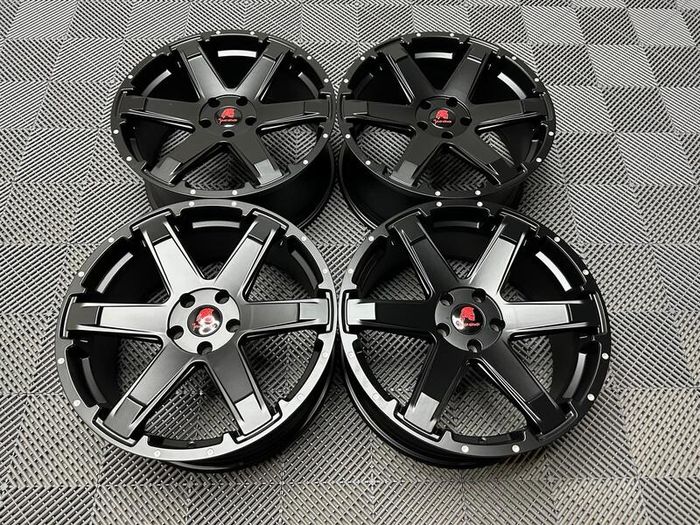 20" Inch Tomahawk Chinook wheels 5X120 VW Transporter Amorak 65.1