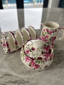 pottery