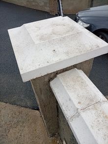 Concrete wall cappings