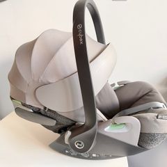 Cybex Cloud T i-Size Infant Car Seat with Isofix base
