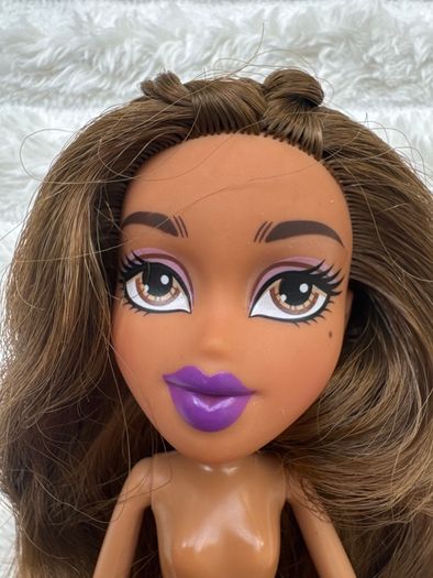 Bratz Sleep Over party Yasmin MGA Used Please see photos