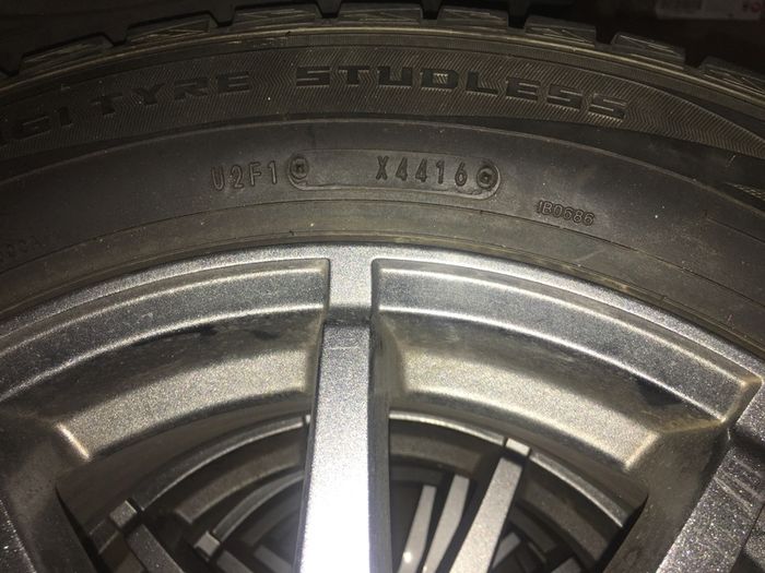 Toyota Prius ;Mercedes B class;Honda vezel  alloy wheels with tyres(215/60/16-205/55/16-195/65/15)