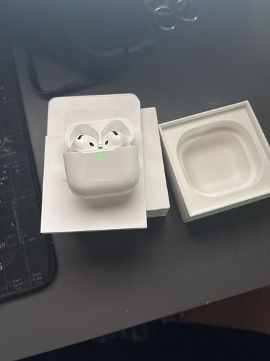 apple airpods 4