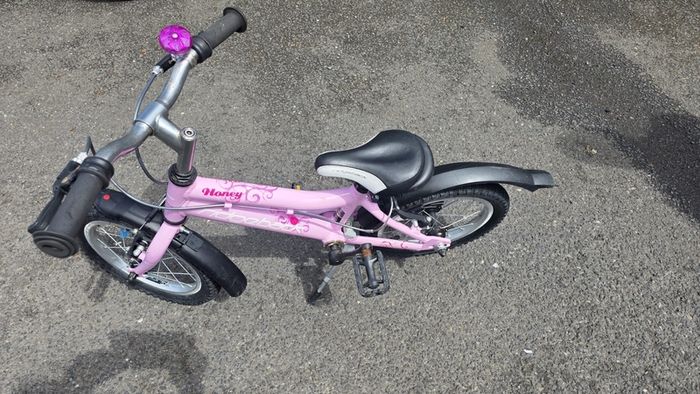 Ridgeback Honey 14 Bike    Like New