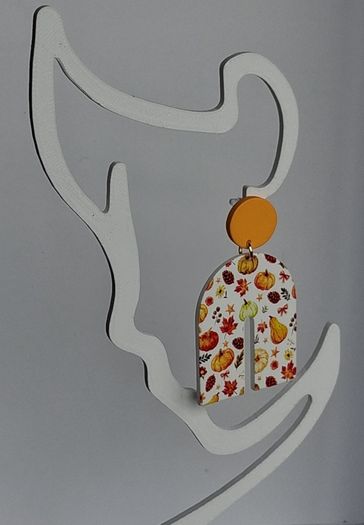 Autumnl Fever Leaf & Pumpkin Motif N Shape Clay Earrings