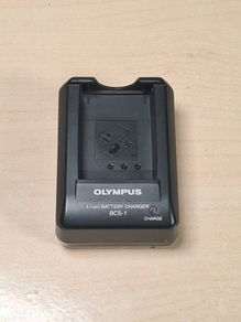 OLYMPUS BCS-1 camera battery charger