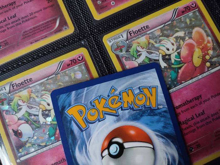 Gossifleur ! Promo ! Holo ! Sword and Shield Era ! 2020 ! Pokemon Card !