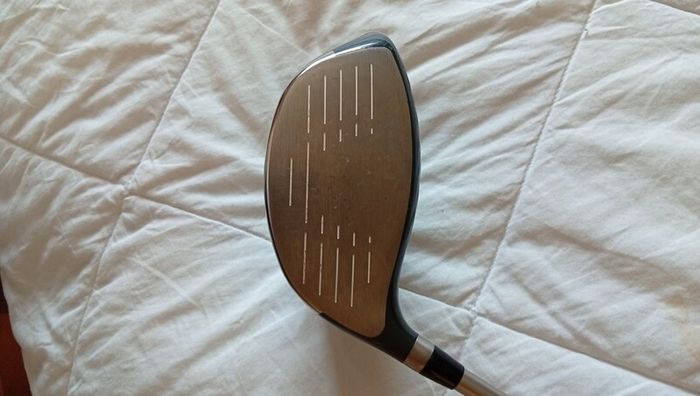Ping G20 Driver with graphite shaft.
