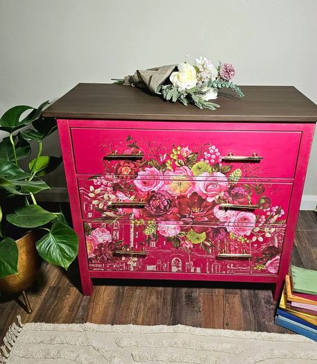 Chest of drawers