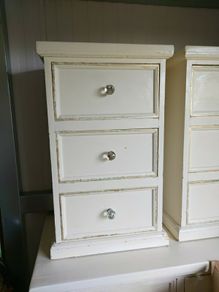 Pair pine lockers