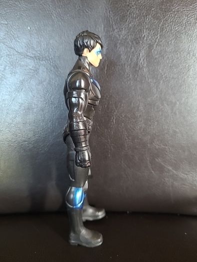 Batman missions nightwing figure