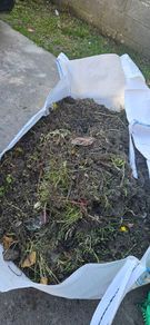 Earth/topsoil