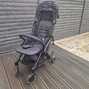 zummi aura lightweight compact pram