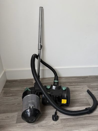 Salter Bagless Vacuum Cleaner