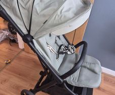zummi light weight stroller