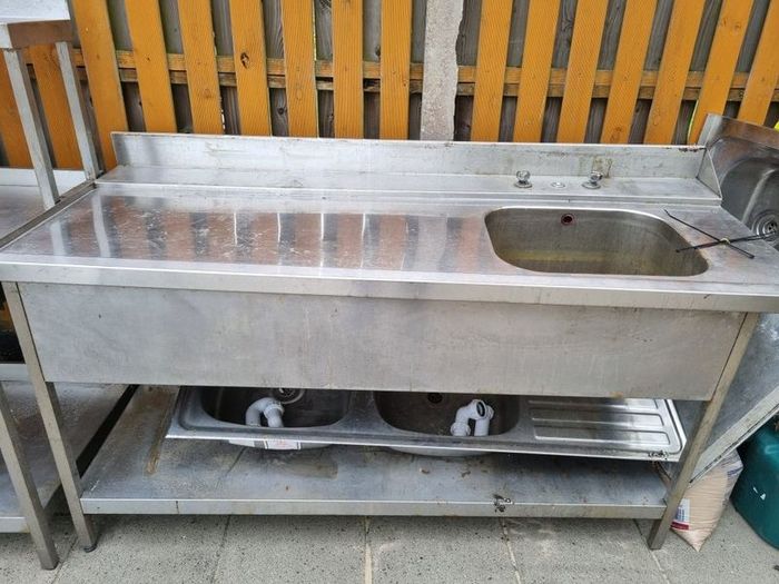 Commercial kitchen Sink
