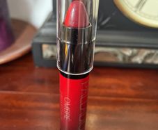 Palladio Ombre 2 in 1 lip colour in shade Naughty & Nice - New