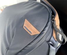 Peak Design  Everyday Backpack + Free gift