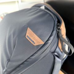 Peak Design  Everyday Backpack + Free gift