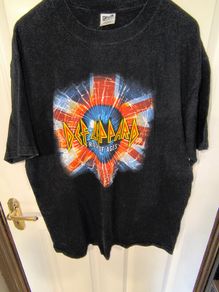 Retro Def leppard band graphic T-shirt size XL