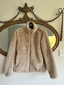 Uniqlo beige / camel teddy bear fur jacket sherpa XS