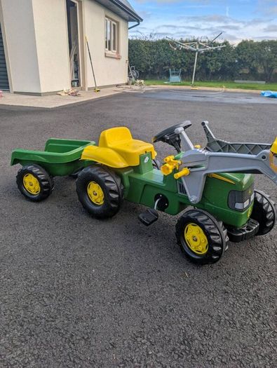 Rally Toys John Deere pedal tractor