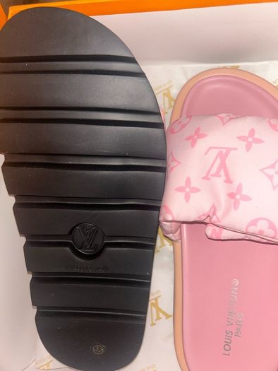 Pink LV Sliders