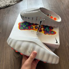 Nike Mind 001