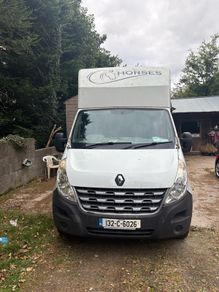 132 Renault master 3.5 horse van