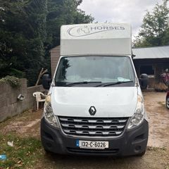 132 Renault master 3.5 horse van