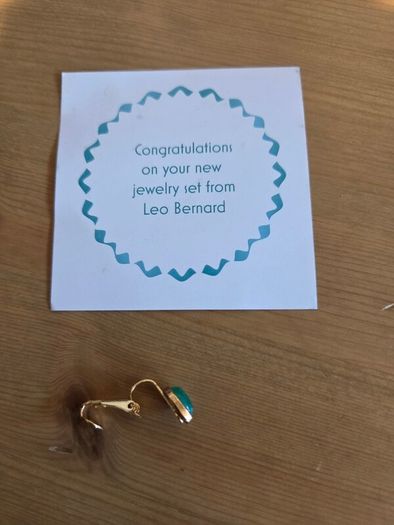 Necklace and earings
