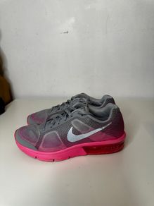 Nike air max sequent