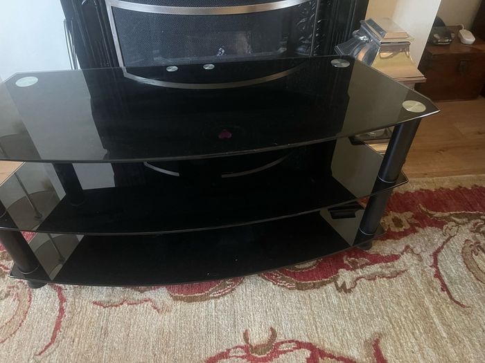 Black glass media unit/ table
