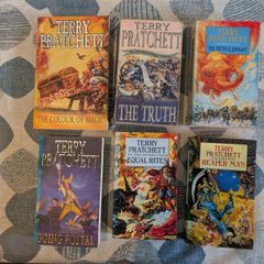 Terry Pratchett books